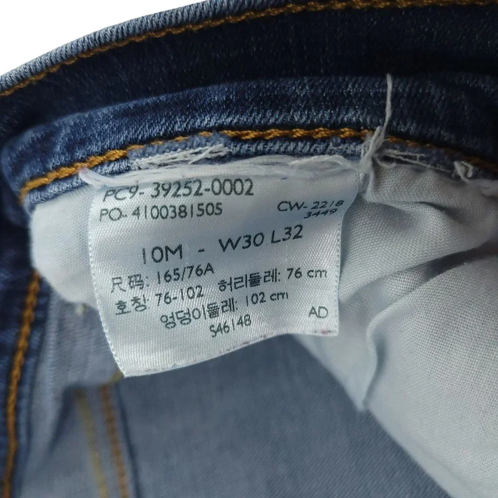 Levi Classic Boot Mid Rise Jeans Womens Size 10 Denim Medium Wash - Picture 8 of 8